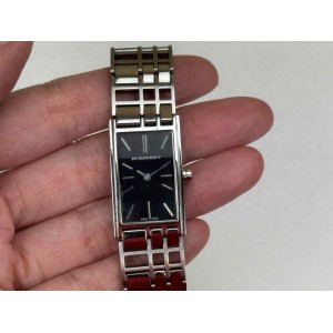 BURBERRY BU4600 SWISS WOMEN'S STAINLESS STEEL BRACELET WATCH BURBERRY BU4600 SWISS WOMEN'S STAINLESS STEEL BRACELET WATCH