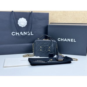 CHANEL A93342 SMALL CC FILIGREE VANITY CASE BAG