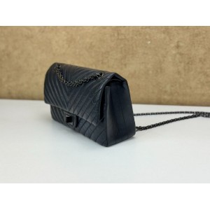CHANEL A37587 2.55 REISSUE 226 CHEVRON MEDIUM FLAP