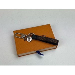 LOUIS VUITTON M00853 MONOGRAM SLIM DRAGONNE BAG CHARM AND KEY HOLDER