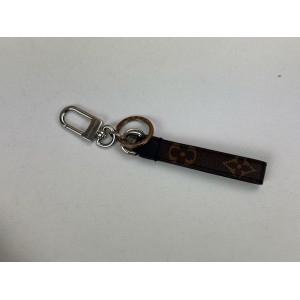 LOUIS VUITTON M00853 MONOGRAM SLIM DRAGONNE BAG CHARM AND KEY HOLDER