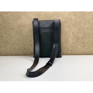 LOUIS VUITTON M30892 SARATOV PM