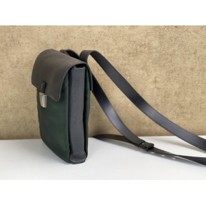 LOUIS VUITTON M30892 SARATOV PM