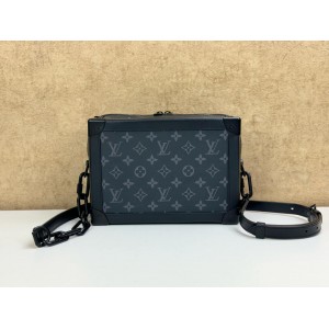 LOUIS VUITTON M44730 SOFT TRUNK