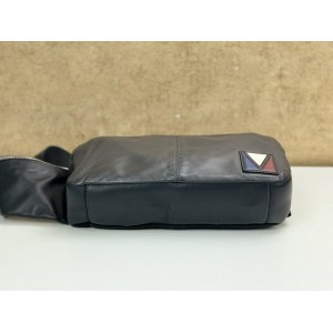 LOUIS VUITTON M50445 FAST V-LINE CROSSBODY WAIST BAG