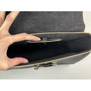 LOUIS VUITTON M52105 EPI WORLD TOUR TWIST MM