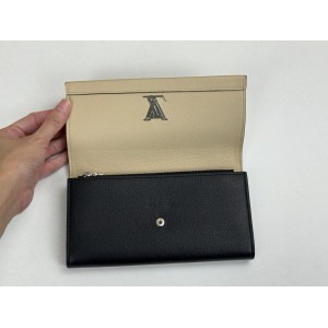 LOUIS VUITTON M62328 LOCKME II WALLET