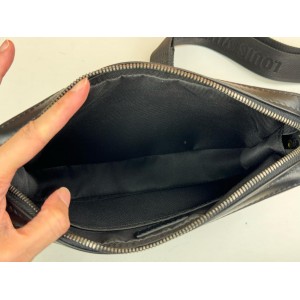 LOUIS VUITTON M69443 TRIO MESSENGER