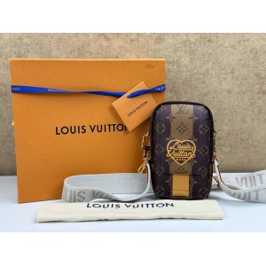 LOUIS VUITTON M81005 FLAP DOUBLE PHONE POUCH LOUIS VUITTON M81005 FLAP DOUBLE PHONE POUCH