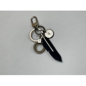 LOUIS VUITTON MP1776 DREAMING CHARLES BAG CHARM AND KEY HOLDER