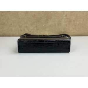 YSL 579271 MANHATTAN IN CROCODILE-EMBOSSED SHINY LEATHER