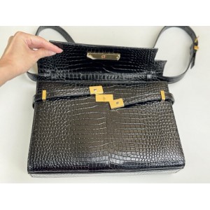 YSL 579271 MANHATTAN IN CROCODILE-EMBOSSED SHINY LEATHER